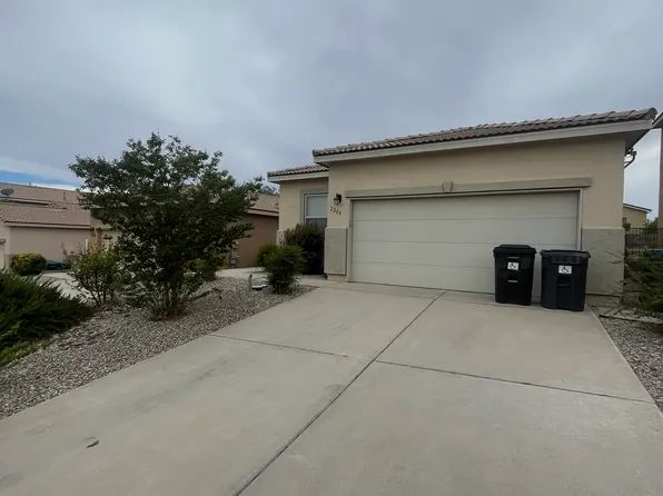 2204 Delfinio Dr SE, Rio Rancho, NM 87124