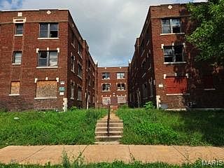 2nd image of 2811 N Kingshighway Blvd