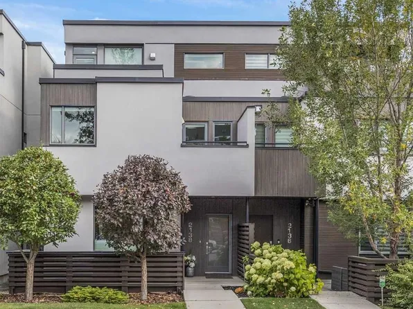 2138 S 28th Ave SW, Calgary, AB T2T 1K5