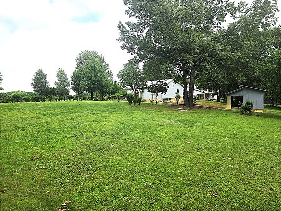 5th image of 1699 Hawkins Rd