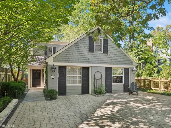660 Walden Rd, Winnetka, IL 60093