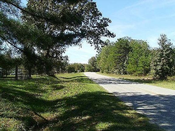 Parhamtown Road frontage