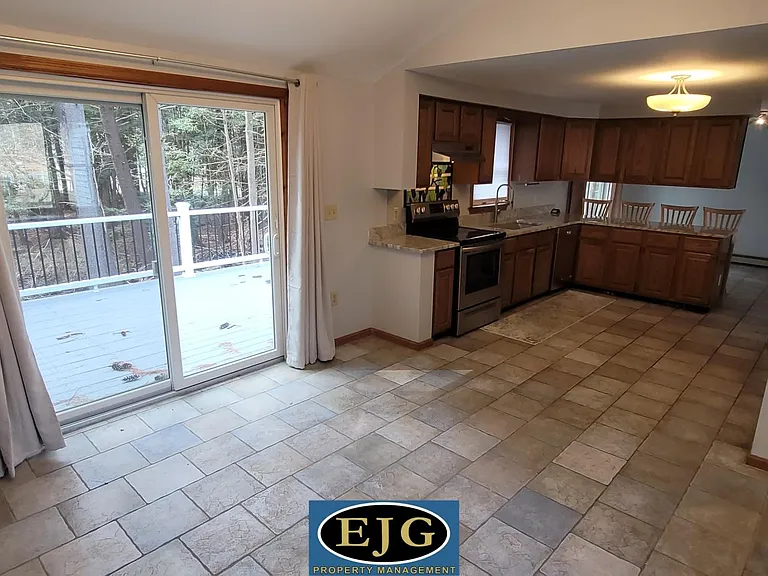 119 Haverhill Rd — Photo 7