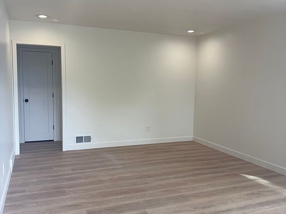 3rd image of 1827 E Parleys Canyon Blvd #1827