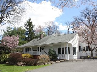 88 Morning Glory Rd, Warren, NJ 07059