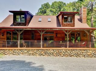 10109 Little Applegate Rd, Jacksonville, OR 97530