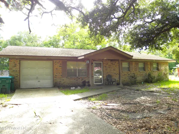 504 Harvey Ave, Gulfport, MS 39503