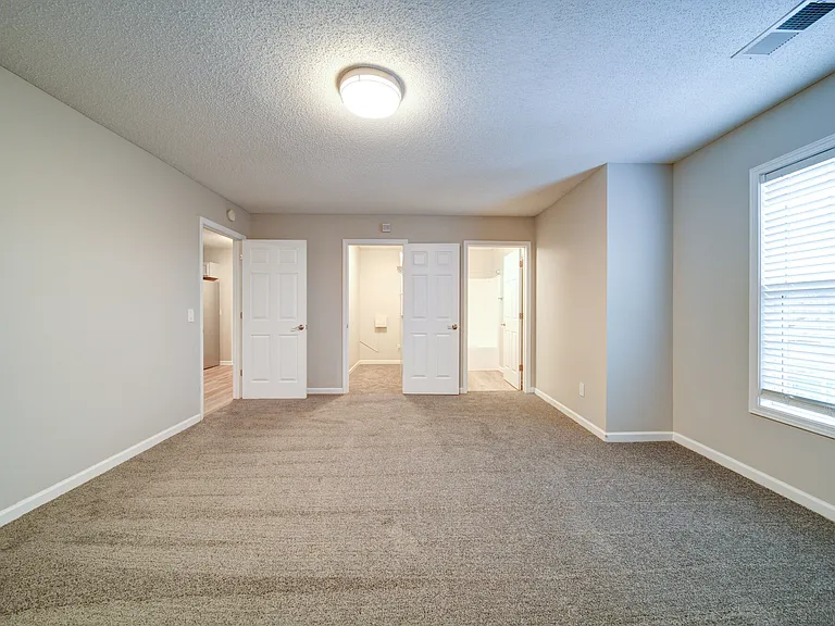 Summers Run Apartments — Photo 43