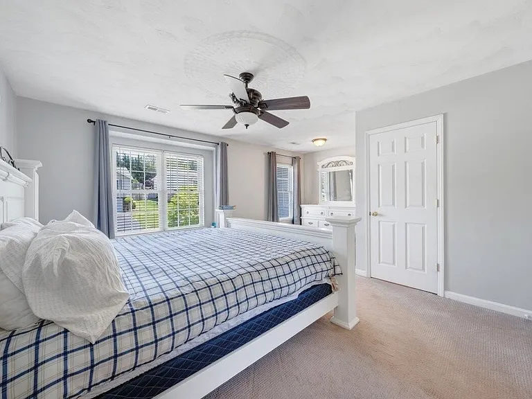 1733 Meadows Rd — Photo 16