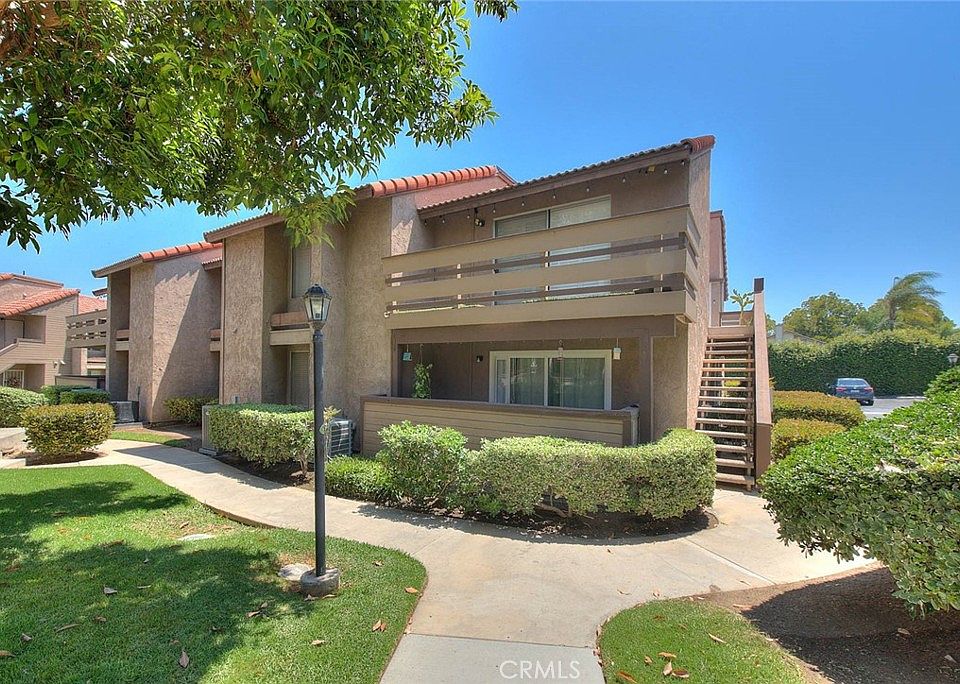 1st image of 1555 Border Ave APT F