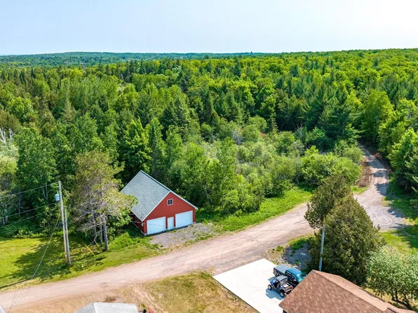 Birch St, Allouez, MI 49805