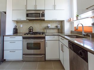 393 2nd St #1, Brooklyn, NY 11215