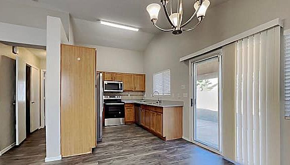 4th image of 11513 E Covina St