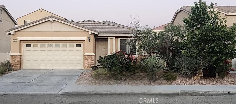 1st image of 16839 Desert Lily St