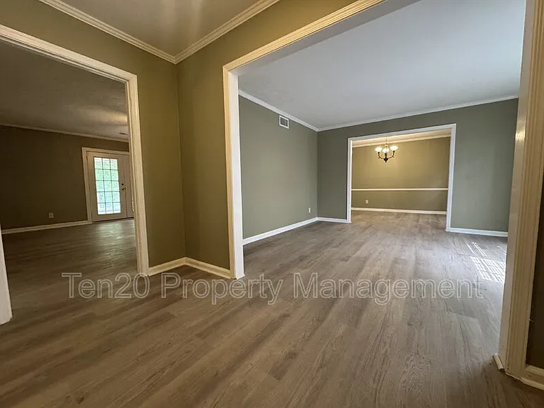 5953 Windsor Dr — Photo 7