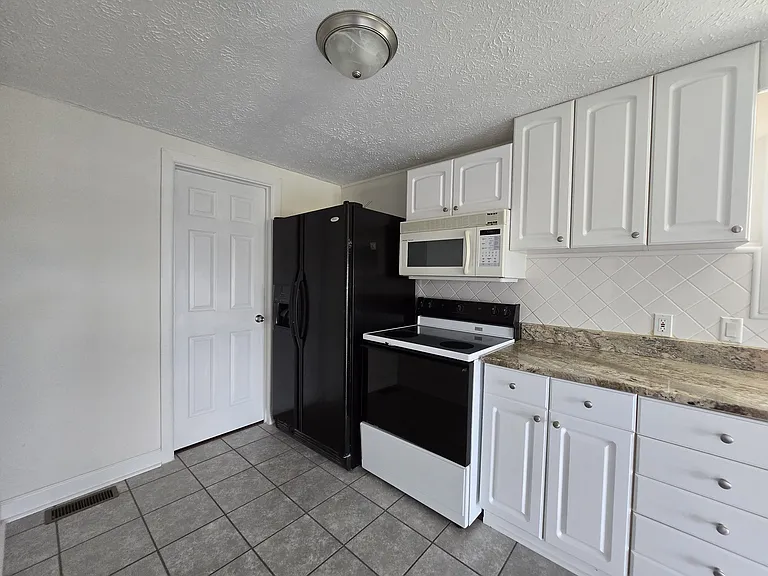 6140 Marysville Rd — Photo 16