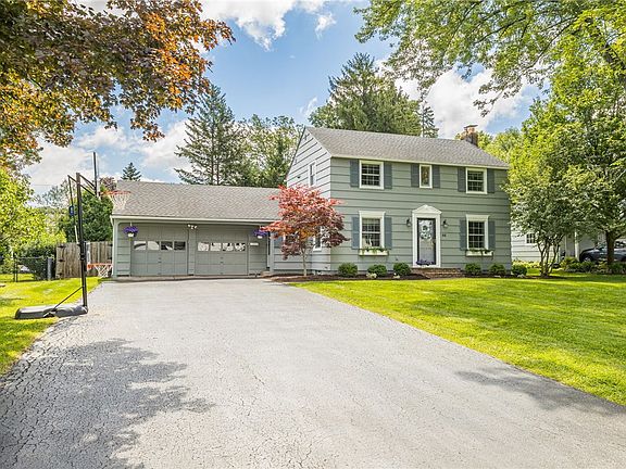 2nd image of 66 Hunters Ln