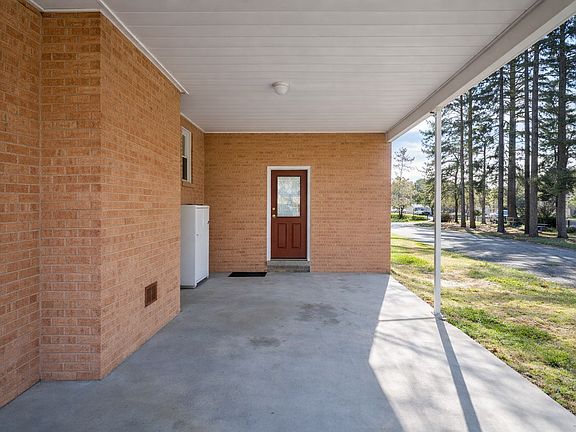 4th image of 115 Sherwood Dr