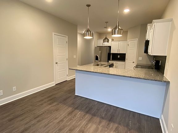 5th image of 1031 Glenkirk Dr