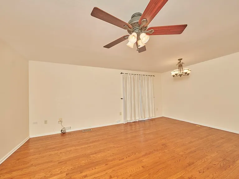 14426 Four Chimney Dr — Photo 7
