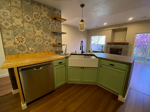 9056 E Gale Blvd, Thornton, CO 80260