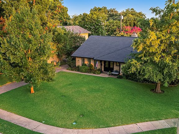 5th image of 620 Cox Dr