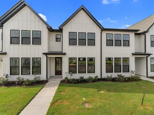 26 Deans Pleasant Dr, Greenville, SC 29607