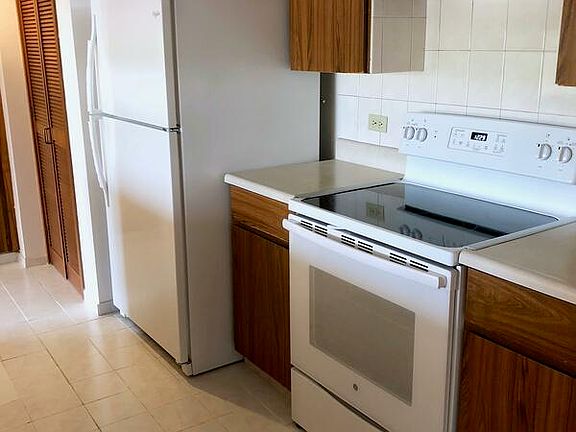3rd image of 5090 Likini St APT 805
