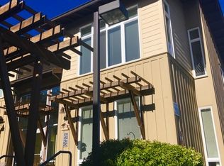288 Tormey Ln NE, Bainbridge Island, WA 98110