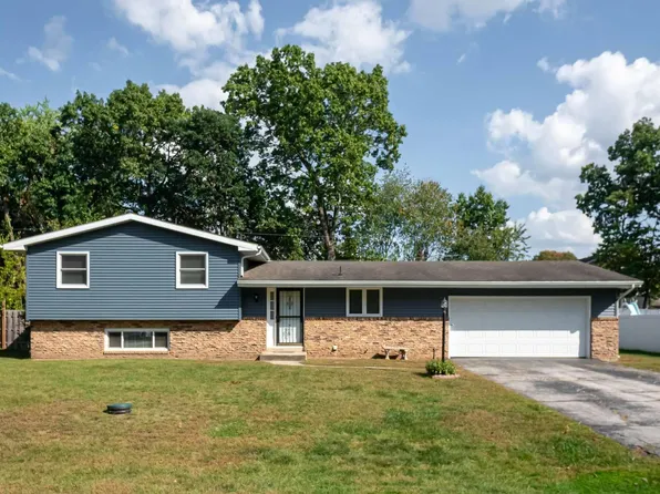 52812 E Cypress Cir, South Bend, IN 46637