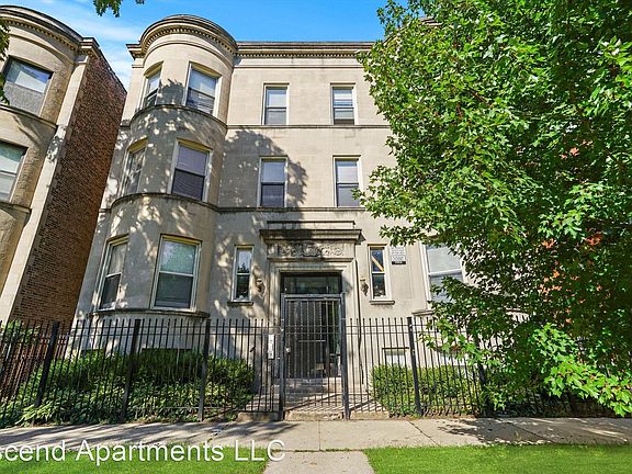 2nd image of 4542 S Indiana Ave #11484068
