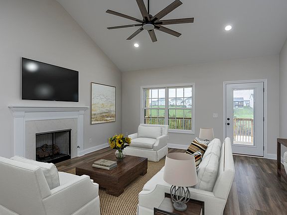 2nd image of 1029 Mission Dr