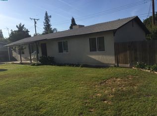 941 E Pine Dr, Tulare, CA 93274
