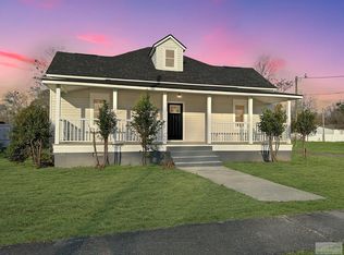 207 S Boundary St, Manning, SC 29102