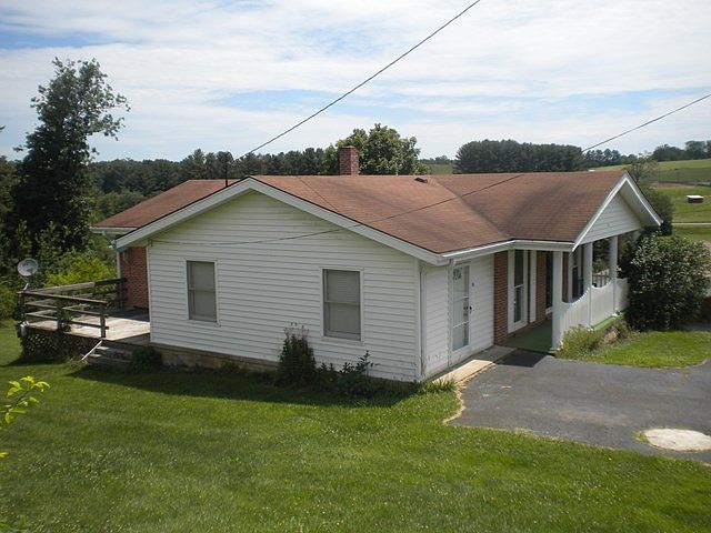 1st image of 168 Forest Ln
