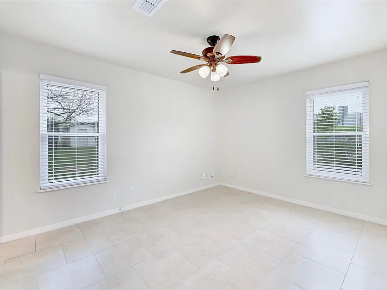 2713 Friar Tuck Ln — Photo 12
