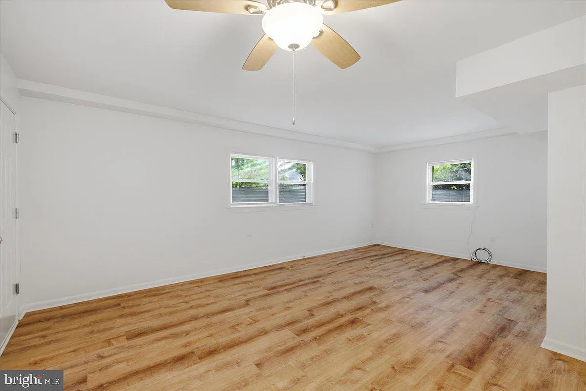 2 bed, 750 sqft, $1,695 — Photo 2