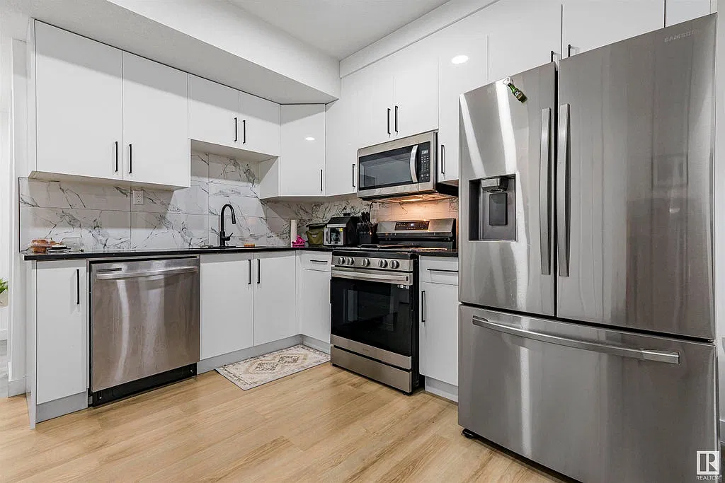 1 bed, 500 sqft, $1,300 — Photo 3