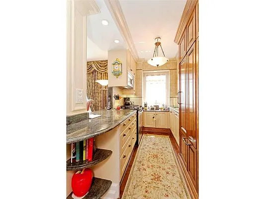 Sold by Douglas Elliman | media 10