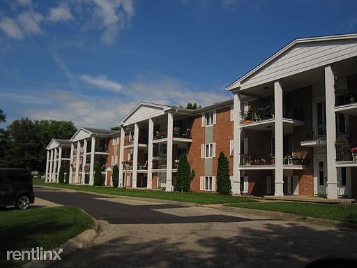 2nd image of 336 Glencoe Ave APT E