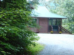333 Georgia Peach Cir, Gatlinburg, TN 37738