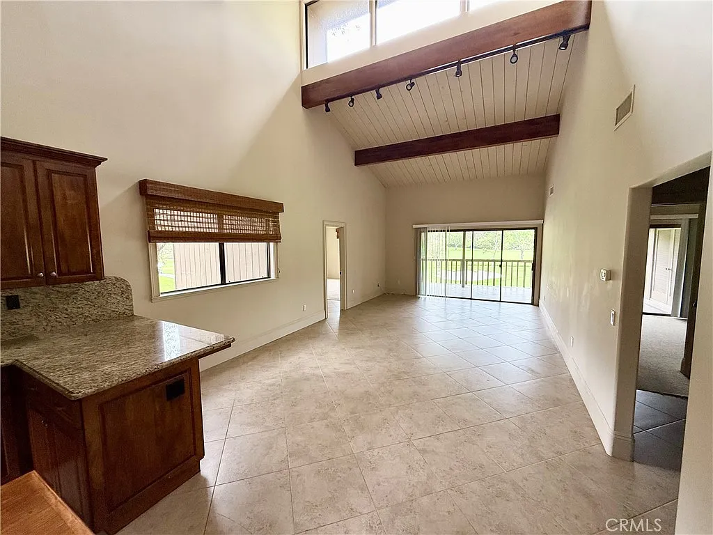 Building Photo - 31257 E 9th Dr #16G