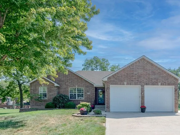 802 Owl Creek Pkwy, Odessa, MO 64076