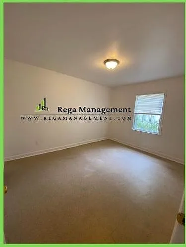 5225 Shattalon Dr — Photo 4