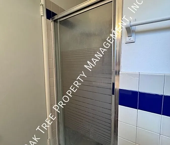 2744 Harvard Ave — Photo 16