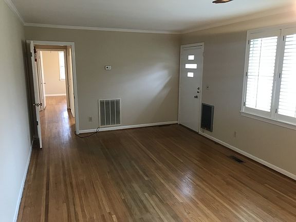 3rd image of 423 Eastland Ave