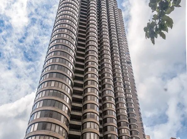 330 East 38th Street 16B image 23 of 23