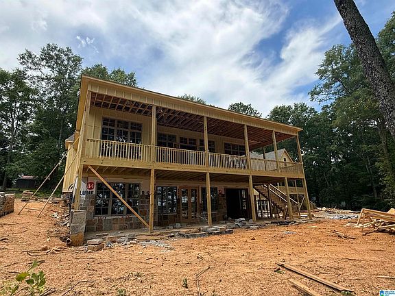 4th image of 105 Rivercrest Ln