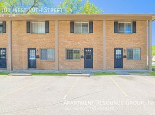 2101 W 90th St APT 4, Bloomington, MN 55431
