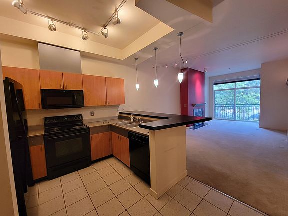 2nd image of 511 7th Ave APT 205